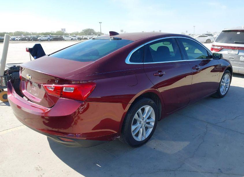 Photo 4 of 2016 Chevrolet Malibu 1LT (VIN 1G1ZE5ST5GF191444)