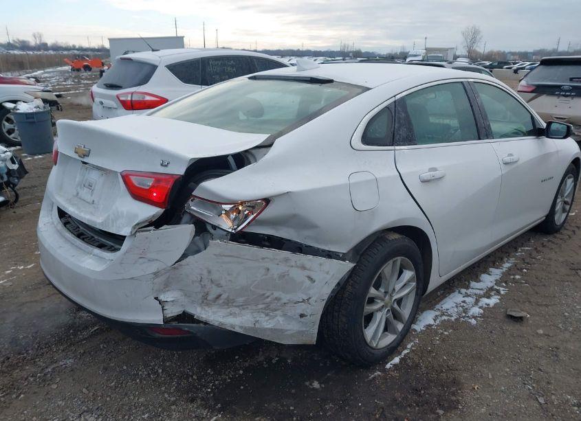 Photo 17 of 2016 Chevrolet Malibu 1LT (VIN 1G1ZE5ST5GF197390)