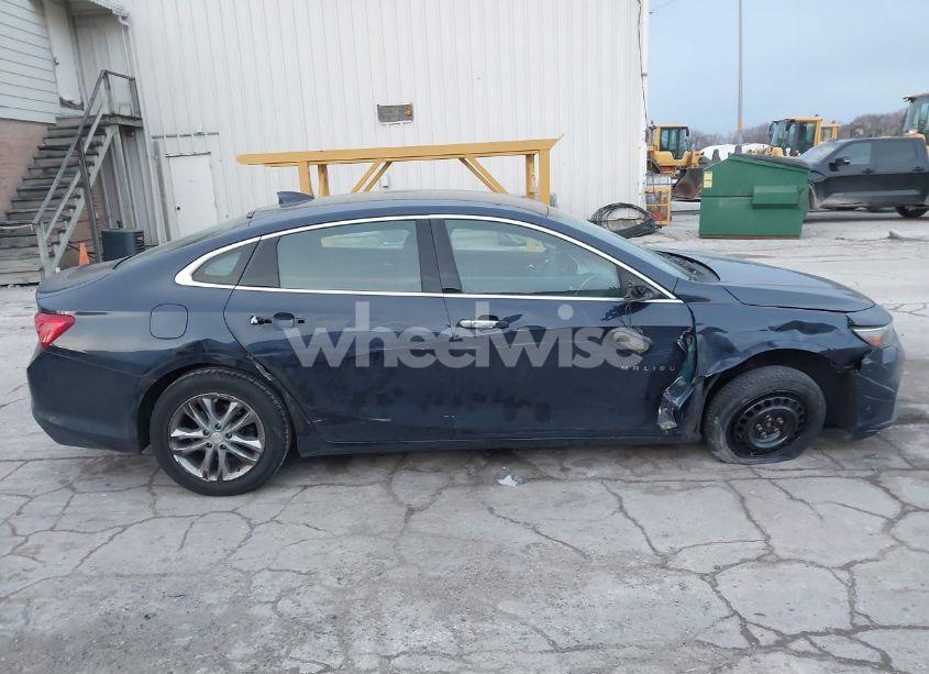 Photo 14 of 2016 Chevrolet Malibu 1LT (VIN 1G1ZE5ST5GF201308)