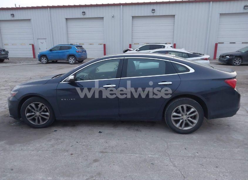 Photo 15 of 2016 Chevrolet Malibu 1LT (VIN 1G1ZE5ST5GF201308)