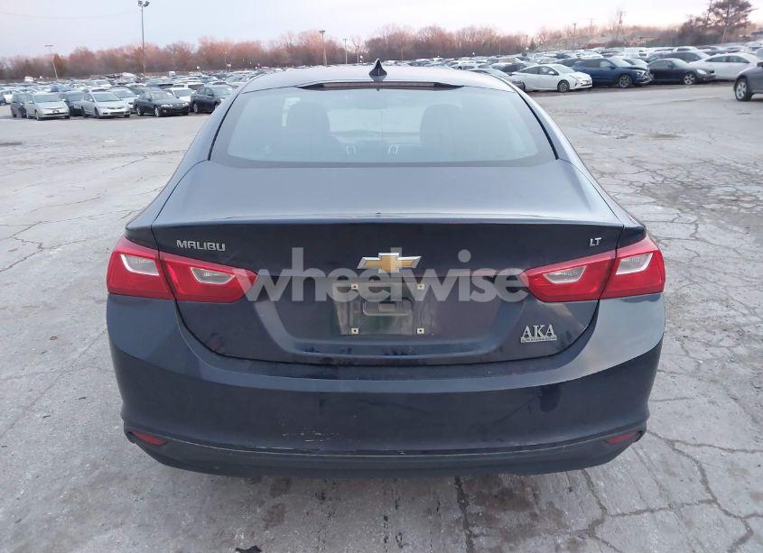 Photo 17 of 2016 Chevrolet Malibu 1LT (VIN 1G1ZE5ST5GF201308)