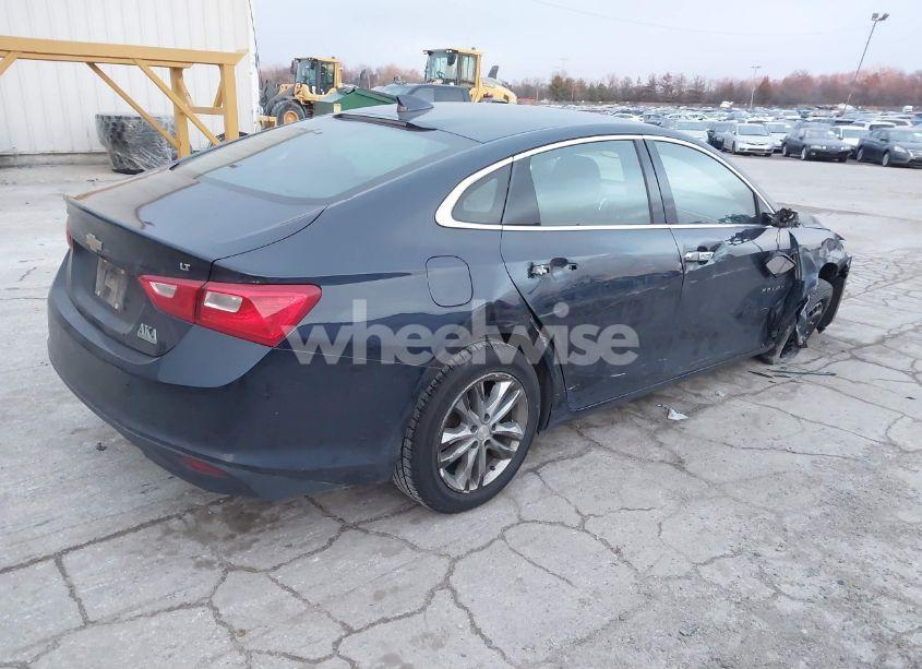 Photo 4 of 2016 Chevrolet Malibu 1LT (VIN 1G1ZE5ST5GF201308)