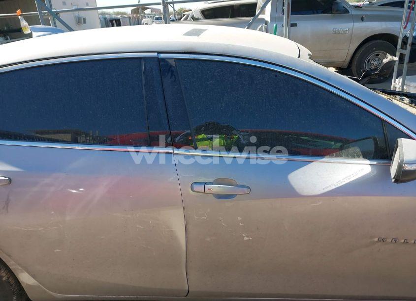 Photo 13 of 2016 Chevrolet Malibu 1LT (VIN 1G1ZE5ST5GF208890)