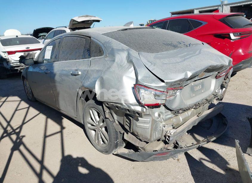 Photo 3 of 2016 Chevrolet Malibu 1LT (VIN 1G1ZE5ST5GF208890)