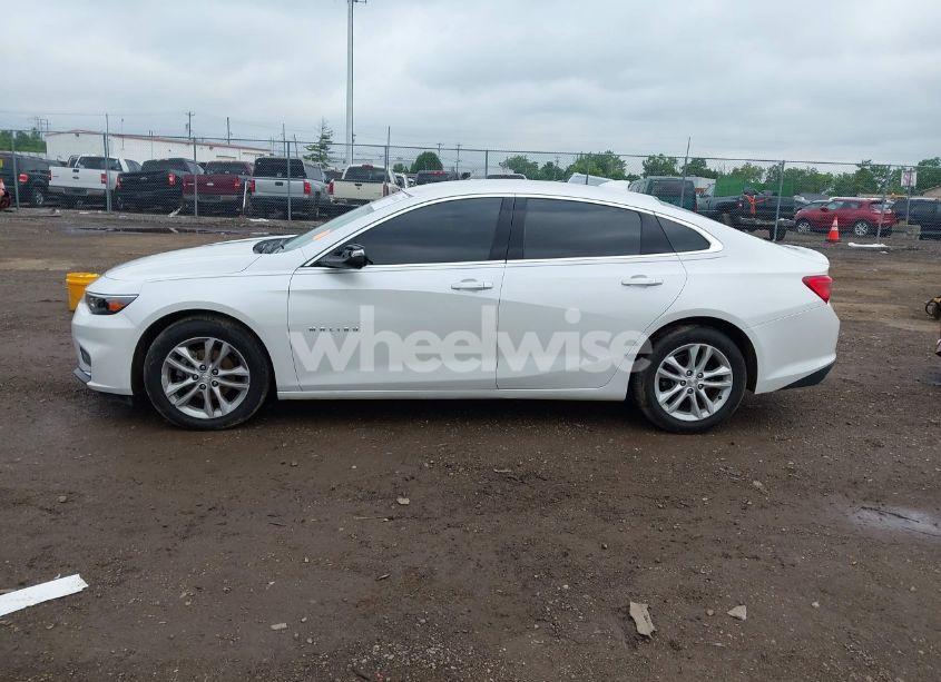 Photo 13 of 2016 Chevrolet Malibu 1LT (VIN 1G1ZE5ST5GF210008)