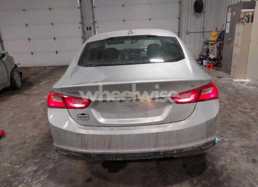 Photo 16 of 2016 Chevrolet Malibu 1LT (VIN 1G1ZE5ST5GF228976)