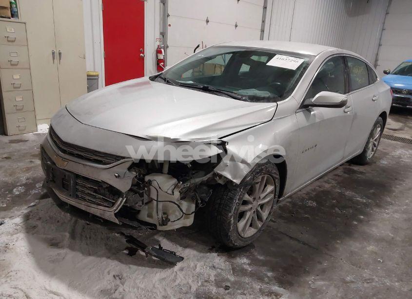 Photo 2 of 2016 Chevrolet Malibu 1LT (VIN 1G1ZE5ST5GF228976)