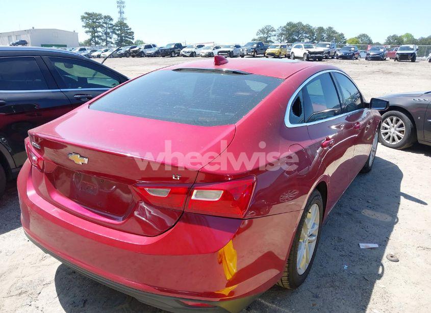 Photo 4 of 2016 Chevrolet Malibu 1LT (VIN 1G1ZE5ST5GF233241)