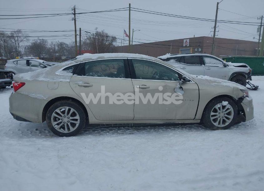 Photo 13 of 2016 Chevrolet Malibu 1LT (VIN 1G1ZE5ST5GF265932)