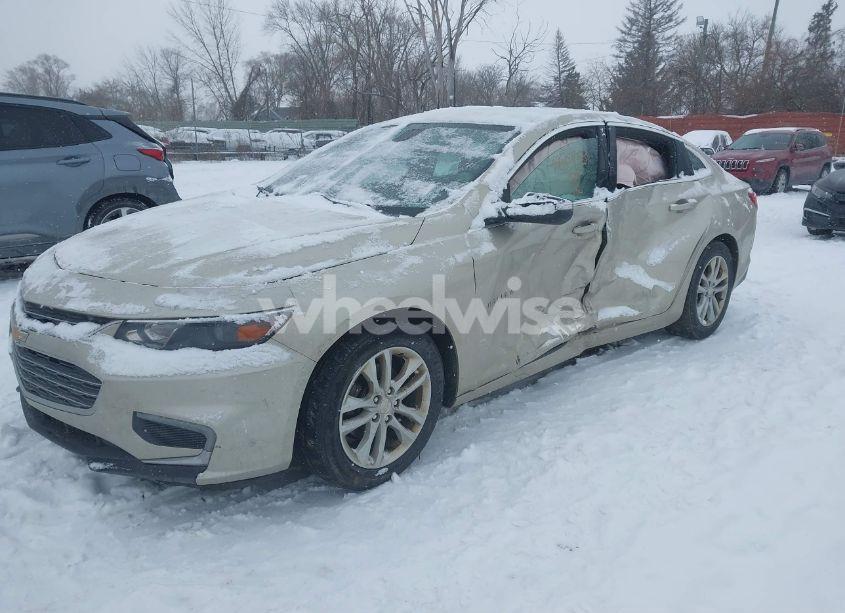 Photo 2 of 2016 Chevrolet Malibu 1LT (VIN 1G1ZE5ST5GF265932)