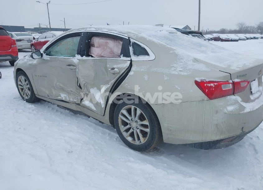 Photo 3 of 2016 Chevrolet Malibu 1LT (VIN 1G1ZE5ST5GF265932)