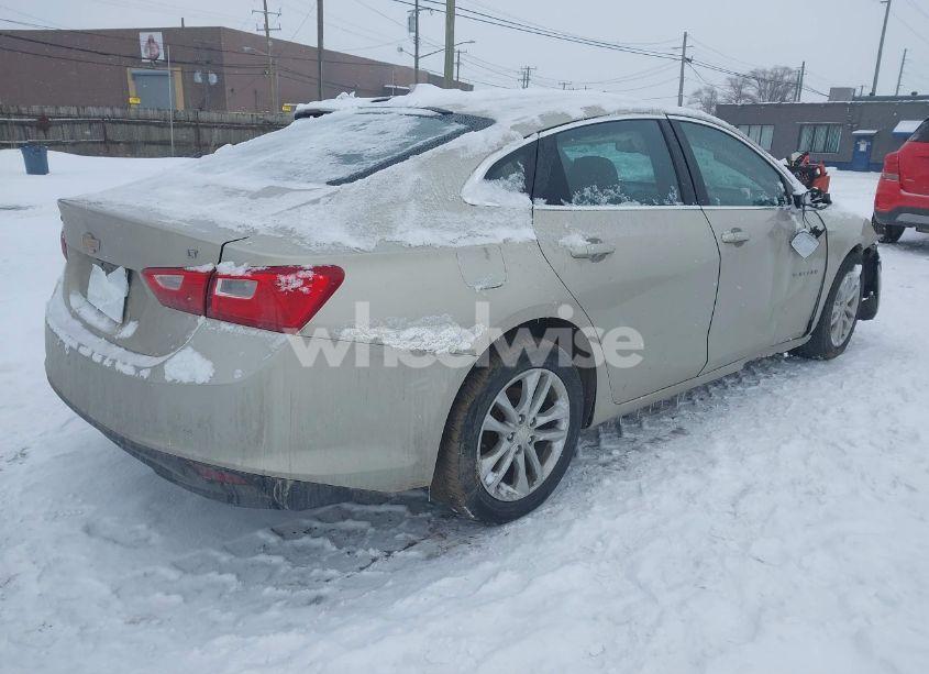 Photo 4 of 2016 Chevrolet Malibu 1LT (VIN 1G1ZE5ST5GF265932)