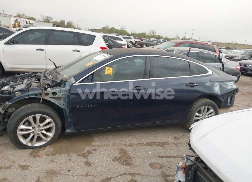 Photo 13 of 2016 Chevrolet Malibu 1LT (VIN 1G1ZE5ST5GF269575)