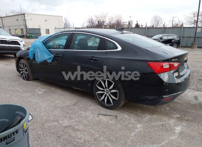 Photo 3 of 2016 Chevrolet Malibu 1LT (VIN 1G1ZE5ST5GF274758)