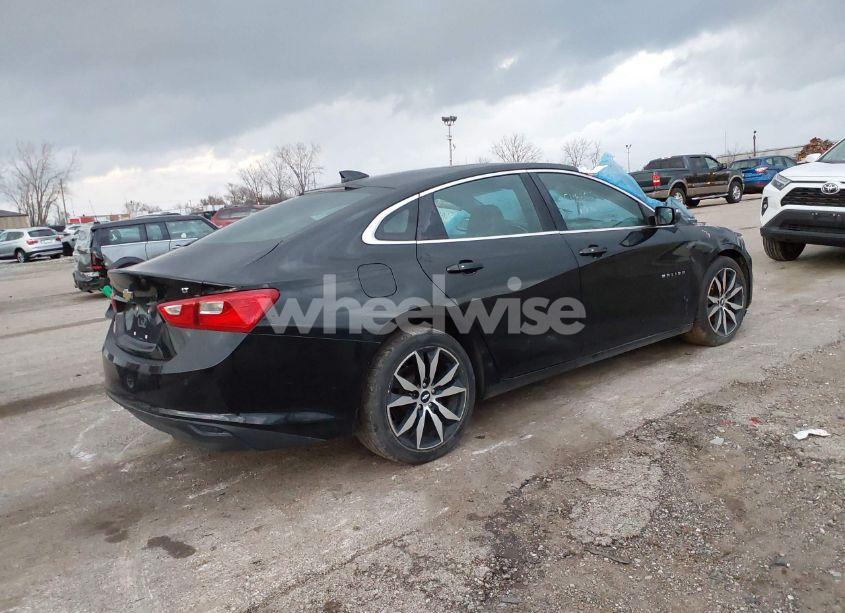 Photo 4 of 2016 Chevrolet Malibu 1LT (VIN 1G1ZE5ST5GF274758)