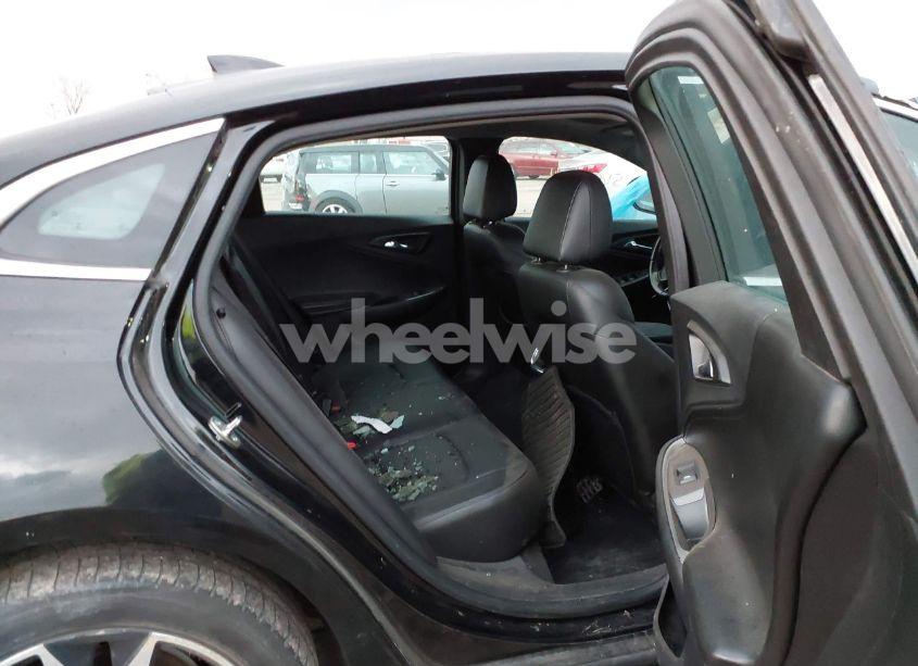 Photo 8 of 2016 Chevrolet Malibu 1LT (VIN 1G1ZE5ST5GF274758)