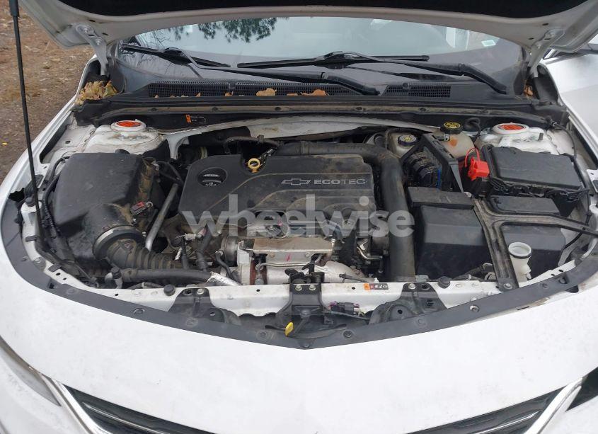 Photo 10 of 2016 Chevrolet Malibu 1LT (VIN 1G1ZE5ST5GF290667)