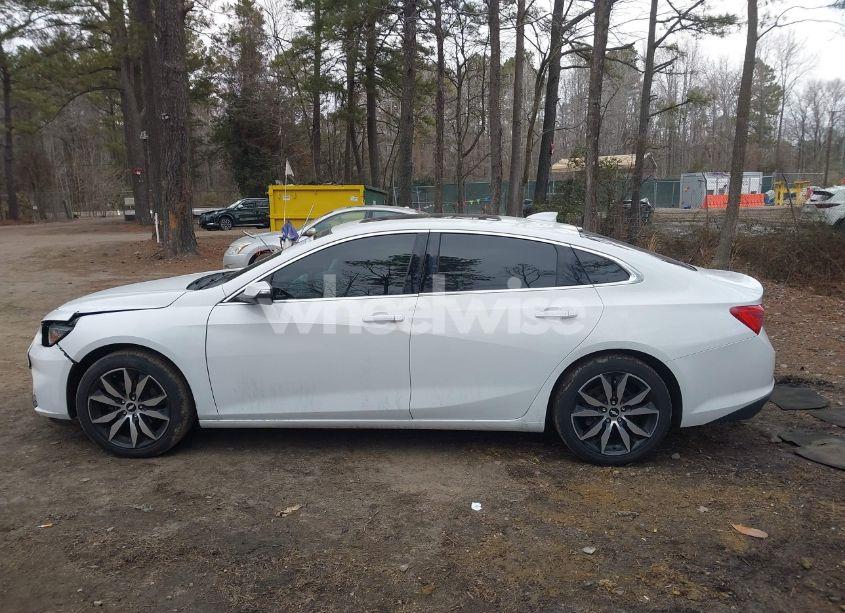 Photo 13 of 2016 Chevrolet Malibu 1LT (VIN 1G1ZE5ST5GF290667)