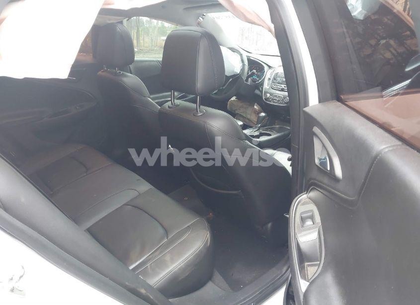 Photo 8 of 2016 Chevrolet Malibu 1LT (VIN 1G1ZE5ST5GF290667)