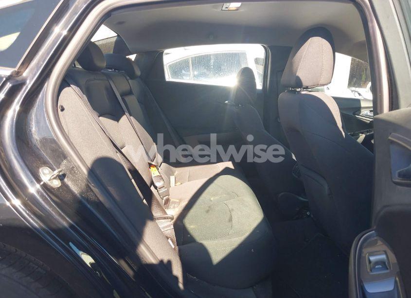 Photo 8 of 2016 Chevrolet Malibu 1LT (VIN 1G1ZE5ST5GF321707)