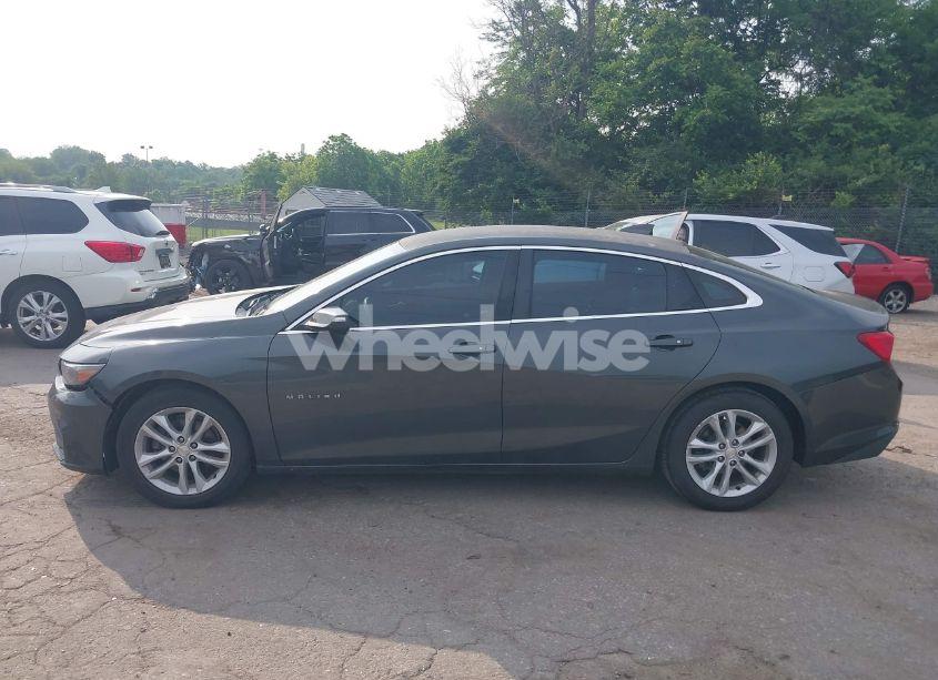 Photo 15 of 2016 Chevrolet Malibu LT (VIN 1G1ZE5ST5GF328088)