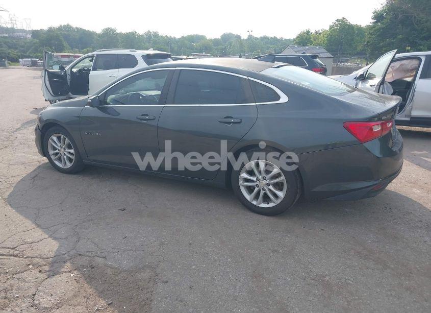 Photo 3 of 2016 Chevrolet Malibu LT (VIN 1G1ZE5ST5GF328088)