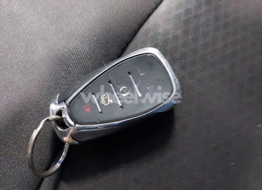 Photo 11 of 2016 Chevrolet Malibu 1LT (VIN 1G1ZE5ST5GF337907)