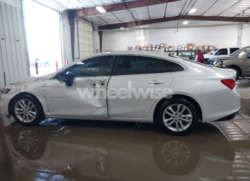 Photo 14 of 2016 Chevrolet Malibu 1LT (VIN 1G1ZE5ST5GF337907)
