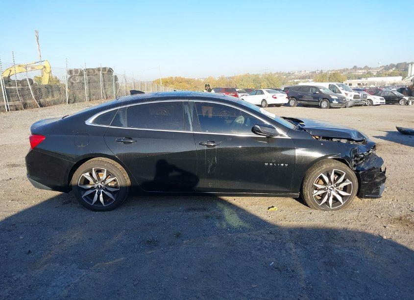 Photo 13 of 2016 Chevrolet Malibu 1LT (VIN 1G1ZE5ST5GF337941)