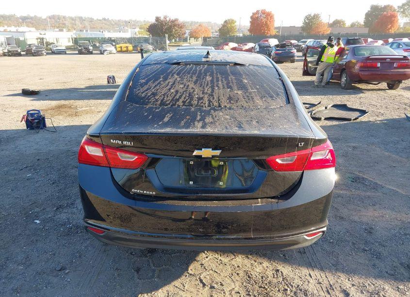 Photo 16 of 2016 Chevrolet Malibu 1LT (VIN 1G1ZE5ST5GF337941)