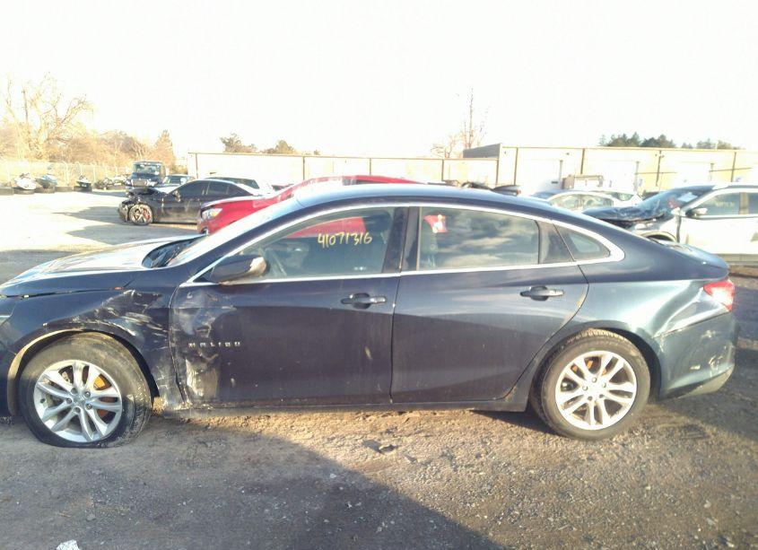 Photo 11 of 2016 Chevrolet Malibu 1LT (VIN 1G1ZE5ST5GF352696)