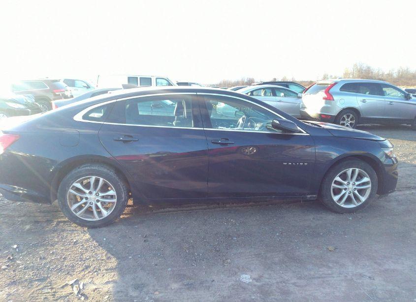 Photo 13 of 2016 Chevrolet Malibu 1LT (VIN 1G1ZE5ST5GF352696)