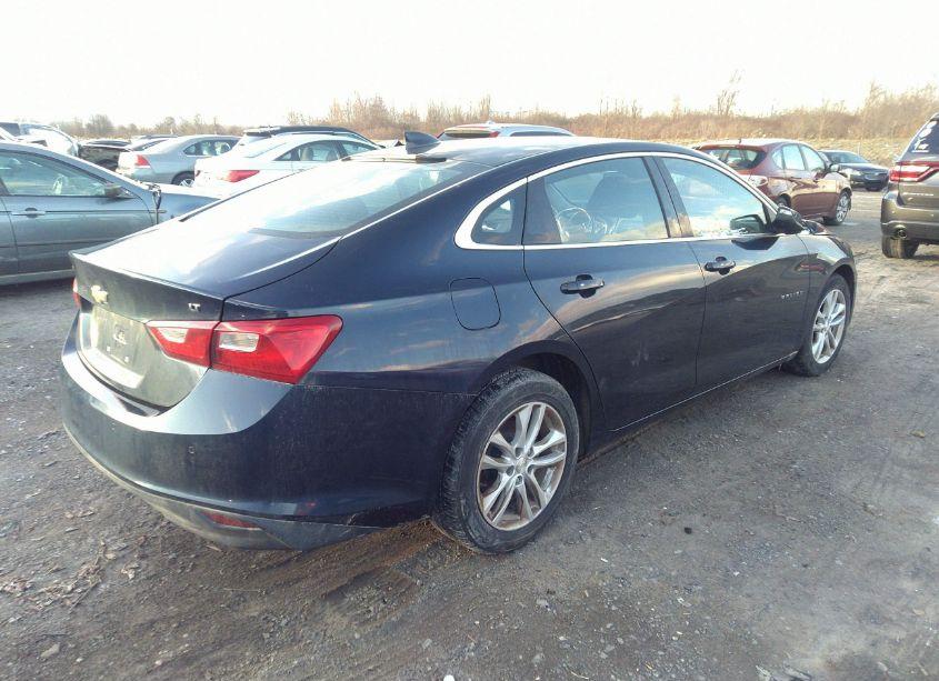 Photo 4 of 2016 Chevrolet Malibu 1LT (VIN 1G1ZE5ST5GF352696)