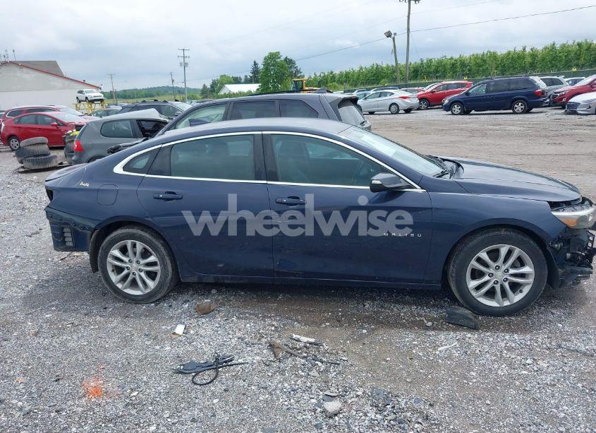 Photo 13 of 2017 Chevrolet Malibu 1LT (VIN 1G1ZE5ST5HF103560)