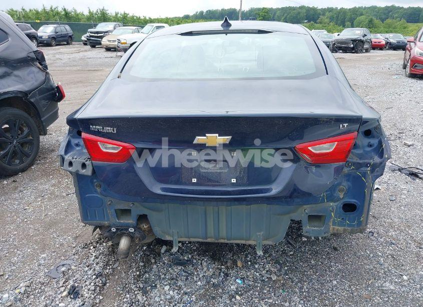 Photo 16 of 2017 Chevrolet Malibu 1LT (VIN 1G1ZE5ST5HF103560)