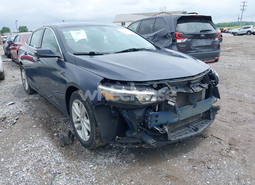 Photo 6 of 2017 Chevrolet Malibu 1LT (VIN 1G1ZE5ST5HF103560)