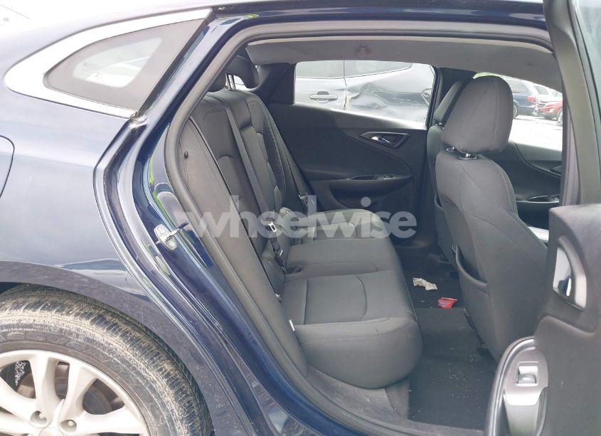 Photo 8 of 2017 Chevrolet Malibu 1LT (VIN 1G1ZE5ST5HF103560)