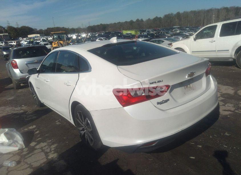 Photo 13 of 2017 Chevrolet Malibu 1LT (VIN 1G1ZE5ST5HF105888)