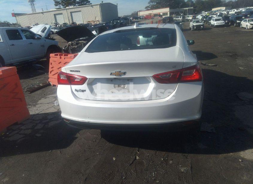 Photo 15 of 2017 Chevrolet Malibu 1LT (VIN 1G1ZE5ST5HF105888)