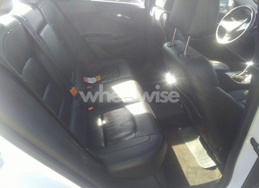 Photo 7 of 2017 Chevrolet Malibu 1LT (VIN 1G1ZE5ST5HF105888)