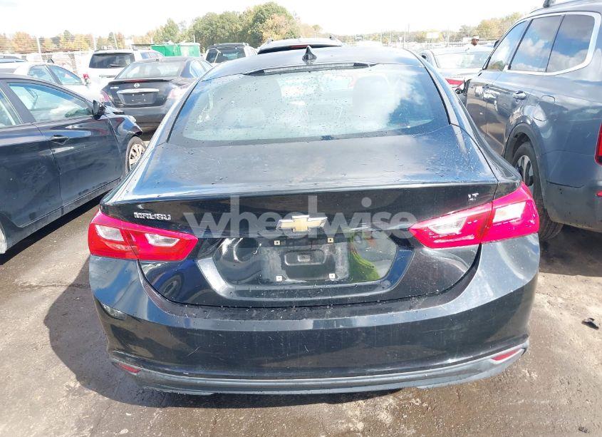 Photo 16 of 2017 Chevrolet Malibu 1LT (VIN 1G1ZE5ST5HF117135)