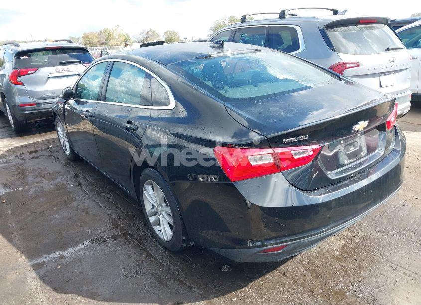 Photo 3 of 2017 Chevrolet Malibu 1LT (VIN 1G1ZE5ST5HF117135)