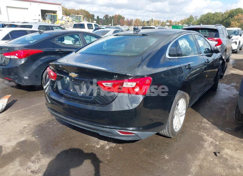 Photo 4 of 2017 Chevrolet Malibu 1LT (VIN 1G1ZE5ST5HF117135)