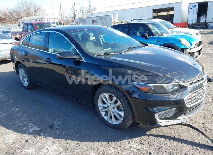 2017 Chevrolet Malibu 1LT (VIN 1G1ZE5ST5HF128443) main photo