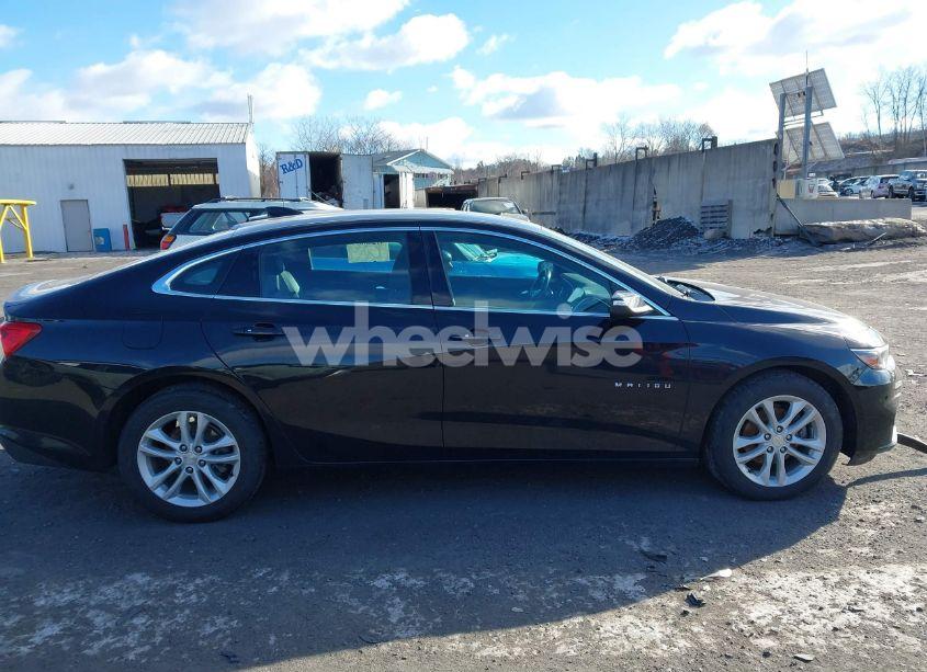 Photo 13 of 2017 Chevrolet Malibu 1LT (VIN 1G1ZE5ST5HF128443)