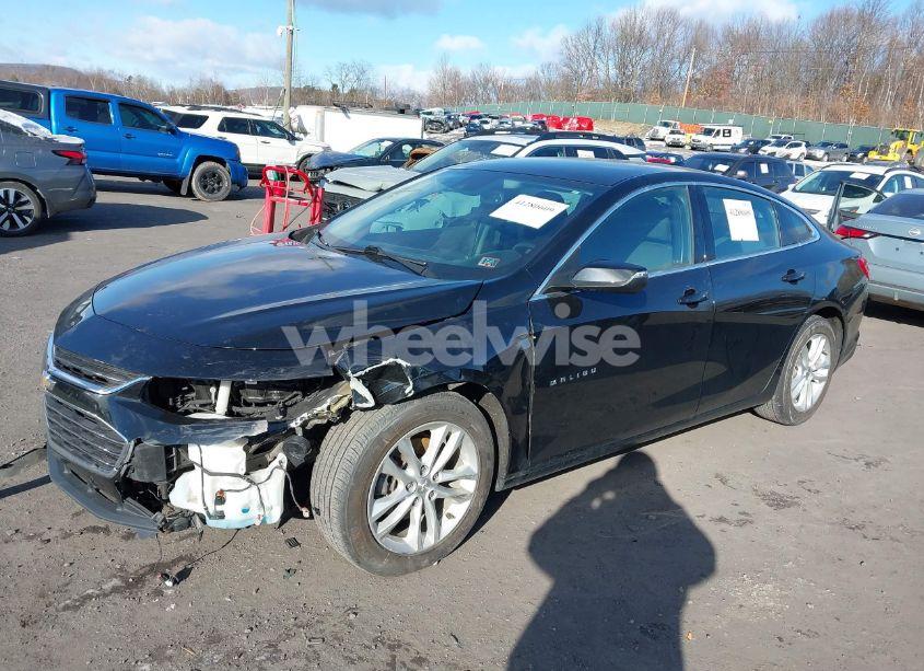 Photo 2 of 2017 Chevrolet Malibu 1LT (VIN 1G1ZE5ST5HF128443)