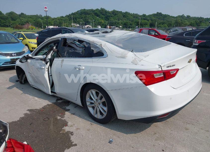 Photo 3 of 2017 Chevrolet Malibu 1LT (VIN 1G1ZE5ST5HF132413)