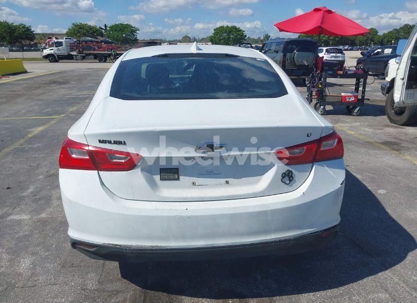 Photo 17 of 2017 Chevrolet Malibu 1LT (VIN 1G1ZE5ST5HF133707)