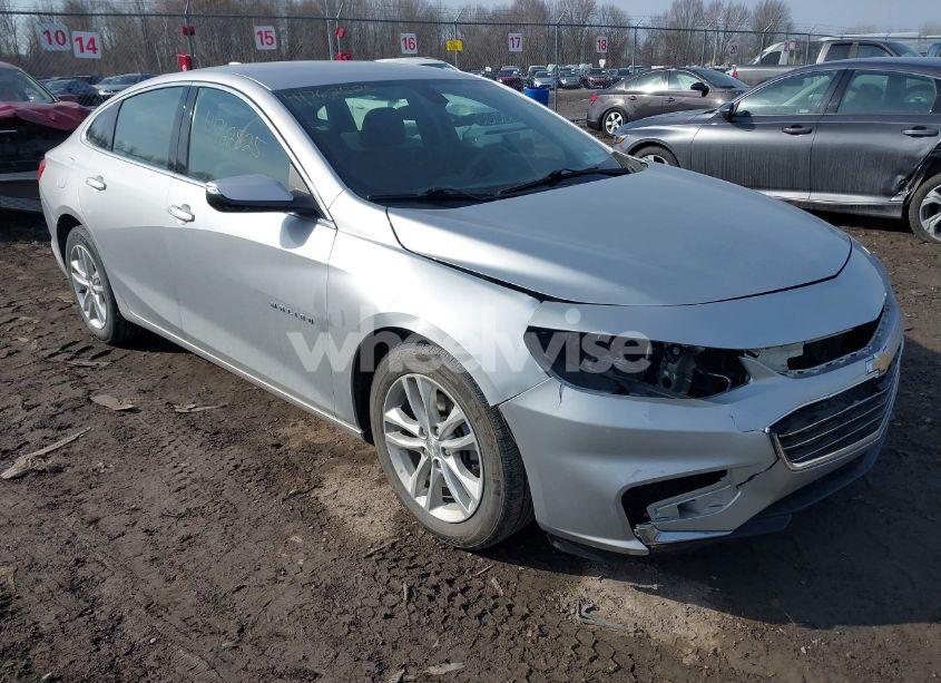 2017 Chevrolet Malibu 1LT (VIN 1G1ZE5ST5HF136445) main photo