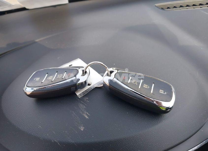 Photo 11 of 2017 Chevrolet Malibu 1LT (VIN 1G1ZE5ST5HF136445)